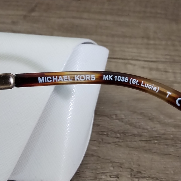 Michael korts. Sunglasses 😎 - Picture 1 of 4